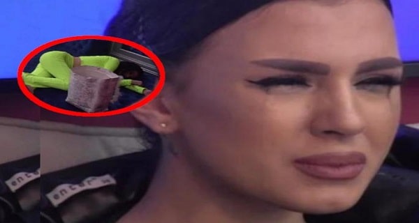 SROZALA DOSTOJANSTVO: Anita PIJANA padala po Beloj kući, ali je smogla snage Anđelu da se u KREVET ZAVUČE