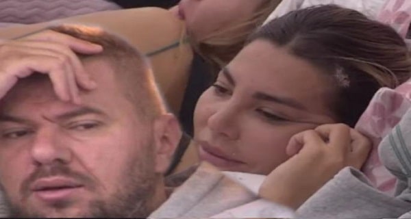 Ne znaju za SRAMOTU – Janjuš i Aneli bez blama opštili usred bela dana, dok ih iznad njihovih glava “posmatra” preminuli Mihajlo