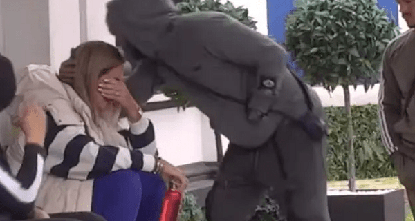POTRESNE SCENE: Milena Kačavenda SAZNALA za majčinu smrt, pa odmah NAPUSTILA rijaliti – JECAJI odzvanjaju Šimanovcima