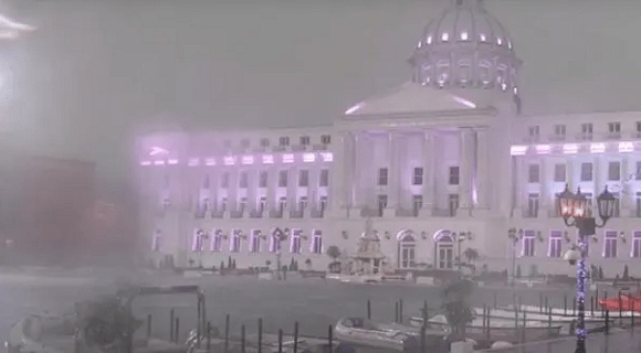 (VIDEO) Superćelijska oluja napravila HAOS u “Eliti” – vetar razneo sve u Šimanovcima: Takmičari se krste i dozivaju Boga