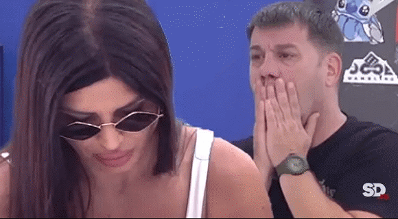 “Bilo je KRVI DO KOLENA, Jelena me je UBOLA MAKAZAMA, prijavio sam je policiji” Ivan otkrio STRAVIČNE DETALJE NASILJA – evo šta se dešavalo u stanu Marinkovića
