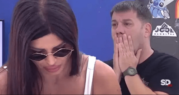 “Bilo je KRVI DO KOLENA, Jelena me je UBOLA MAKAZAMA, prijavio sam je policiji” Ivan otkrio STRAVIČNE DETALJE NASILJA – evo šta se dešavalo u stanu Marinkovića