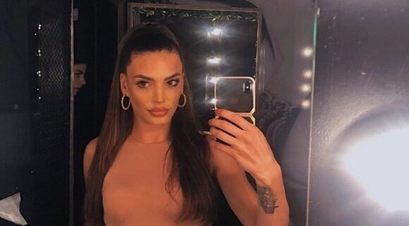 UZELA NOŽ KAKO BI SE ODBRANILA OD OCA! Bivša zadrugarka preživela PAKAO u porodici – Bežala bosa da bi se SPASILA, pa sa majkom i bratom završila u HITNOJ