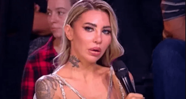 “Ne mogu više da LAŽEM, NISAM DOBRO” Reči Aneli Ahmić odjeknule, palo priznanje pred milionima