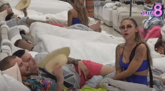 Aneli pala na testu opšte kulture: Mateja propituje svoju dragu i ne veruje u ono što čuje – jedan odgovor ga izbacio iz takta (VIDEO)
