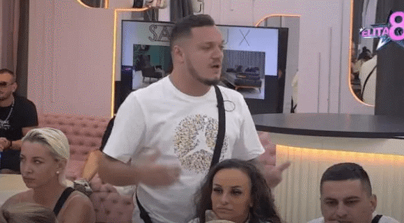 “Gasttozz mi je polomio nogu na tri mesta” Marinković osakatio zadrugara za ceo život – dobio zatvorsku kaznu, sud doneo odluku