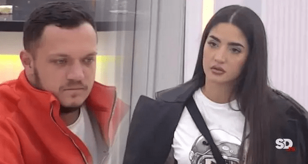 “Nisam normalna, ne znam šta mi je…” Anđela progovorila o pomirenju sa Gasttozzom – spremna da mu pređe preko svega pod ovim uslovom