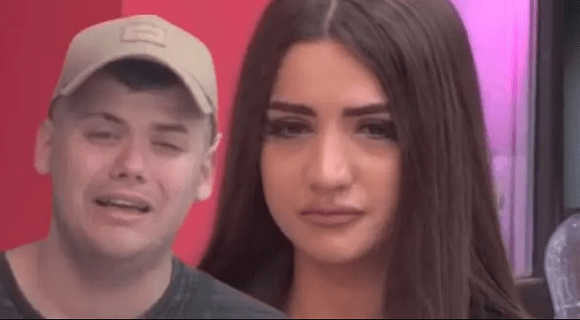 PUKLO PRIJATELJSTVO – Uroš Stanić i Anđela Đuričić zaratili, zidovi u Šimovcima se tresu od optužbi