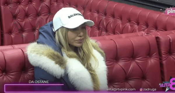 “Fali mi dom, nedostaje mi dete” Aneli zakukala na sav glas, muči je usamljenost – “Ja ovde nemam nikoga”