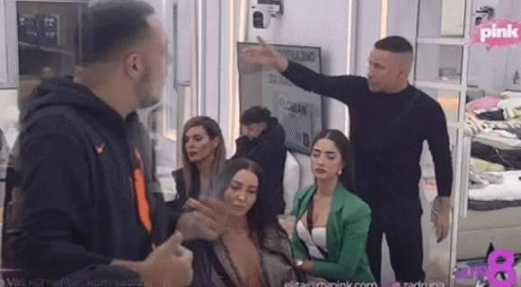 “Sebe degradira i blamira” Đedović osuo nikad žešću paljbu, nakon ovih reči skočio i Gasttozz – Meni nije normalno da to slušam