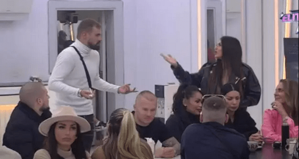 “Slala si mi gole slike, znam kakav ti je krevet” Rajačić obrisao patos Jeleninim dostojanstvom – progovorio o njenim prevarama