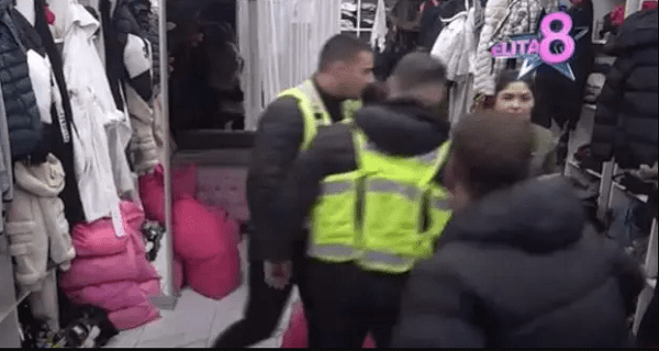 Drama u cik zore, obezbeđenje drži Jelenu – svađa s Marinkovićem kulminirala (VIDEO)