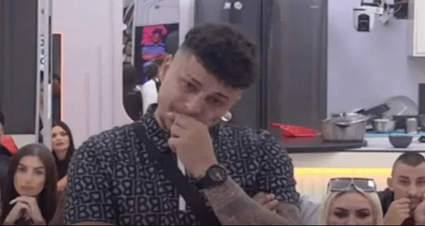 Terza doneo važnu odluku – plakao kao kiša, pa otkrio čega će da se odrekne (VIDEO)