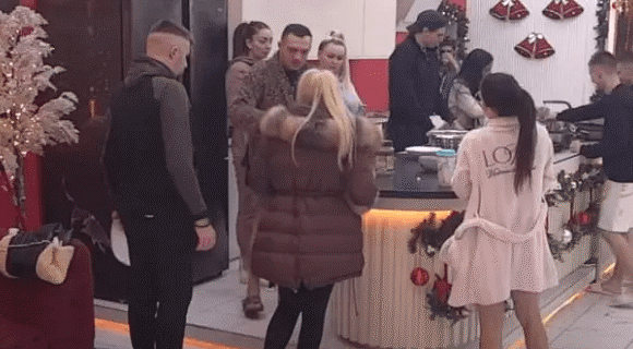 Gasttozzovo ponašanje počelo da podseća na Anđelino: Evo kojem zadrugaru nije dao da jede