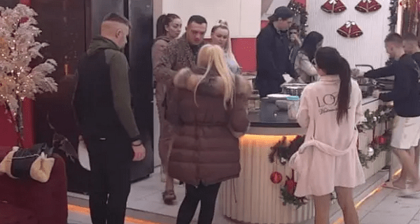 Gasttozzovo ponašanje počelo da podseća na Anđelino: Evo kojem zadrugaru nije dao da jede