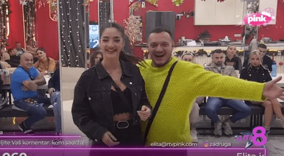 Anđela i Gasttozz saopštili srećne vesti uživo u programu, voditelj im odmah čestitao: Ne skidaju osmeh s lica – veselje u Beloj kući