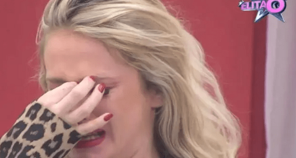 Doživela nervni slom – Milica Veličković u totalnom rasulu, roni gorke suze ” Ne želim to nijednoj ženi osim…”