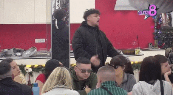 GOTOVO JE: Terza doneo odluku koju niko nije očekivao, stavio je tačku na njihov odnos – “Nikad joj se neću izviniti” (VIDEO)