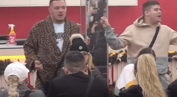 “Tvoja devojka je mirisala prdeže”: Gasttozz i Miljana prokomentarisali Urošev nastup, on počeo gnusno da ih vređa (VIDEO)