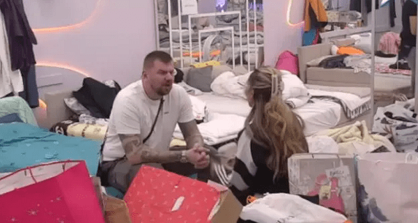 Suočavanje Janjuša i Aneli ostaće zabeleženo u istoriji rijalitija: Ahmićeva mu sasula niz uvreda u lice, orila se Bela kuća (VIDEO)