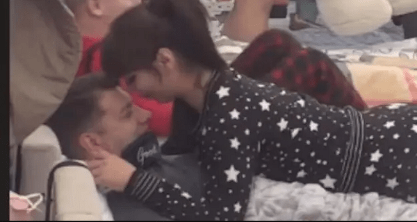 Ponovo zajedno? Miljana i Ivan završili u krevetu, poljupci pršte na sve strane – čeka se reakcija Marije Kulić (VIDEO)