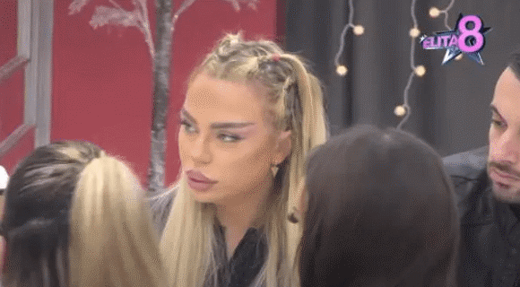 Sofija Janićijević trudna?! Požalila se zadrugarima kakve simptome oseća – Terza ni ne sluti šta se dešava (VIDEO)