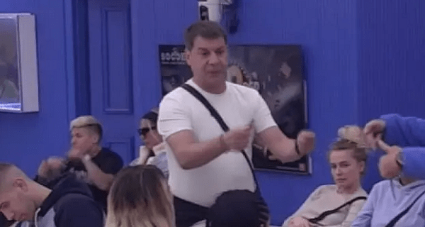 “Radila je kod mene za 200 evra” Učesnici pecnuli Marinkovića – on žestoko uzvratio, izneo šok detalj (VIDEO)