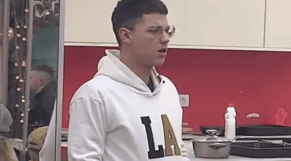 “Blatiš majku na televiziji” Peja kipti od besa nakon Uroševih prozivki – Ena otkrila zašto je vređala Zlatu (VIDEO)