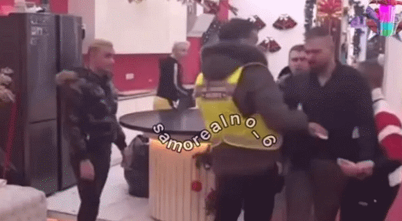 Isplivao necenzurisan snimak tuče: Zbog ovoga je Uroš Rajačić hitno diskvalifikovan iz rijalitija – udarac u glavu iz sve snage (VIDEO)