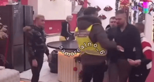 Isplivao necenzurisan snimak tuče: Zbog ovoga je Uroš Rajačić hitno diskvalifikovan iz rijalitija – udarac u glavu iz sve snage (VIDEO)