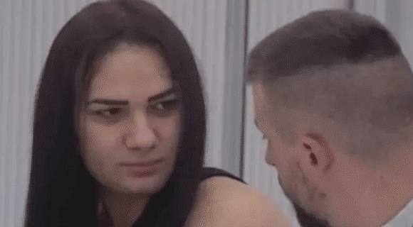 “Strašno je šta je uradio ološ” Ana Nikolić shvatila da joj je Korda zabio nož u leđa – izdao je dok je sahranjivala oca, zadrugari pokušavaju da joj otvore oči