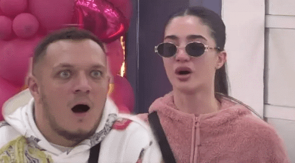 “Pokvaren si do srži, ovo je oličenje tvog bezobrazluka” Anđela izvređala Gasttozza jer joj je pojeo čokoladicu – on nije znao šta ga je snašlo