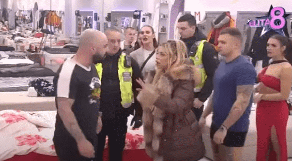 Zadrugar se zaleteo na nju, obezbeđenje uletelo u spavaću sobu munjevitom brzinom: Haos u Eliti – pale ozbiljne pretnje