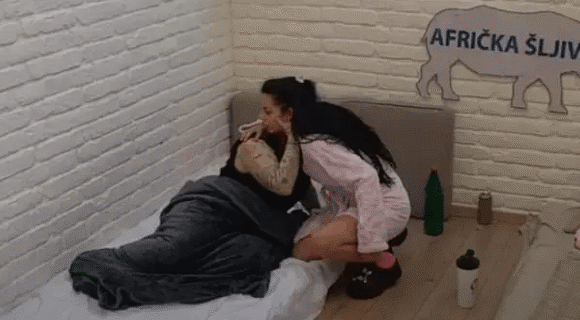 Ne mogu jedna bez druge: Dragana, čim je otvorila oči, dotrčala Matoroj u zagrljaj (VIDEO)