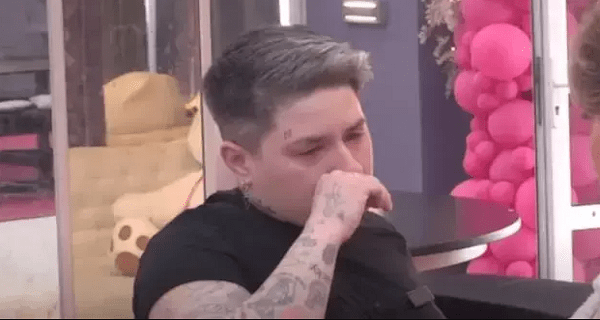 “Šta je poenta, da me ona strpa u zatvor?” Matora pobesnela nakon optužbi da je otkupila Sanju Stanković – Stefani je raskrinkala (VIDEO)