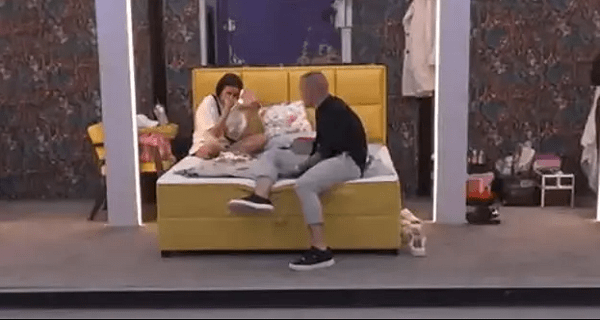 Munjez na sve načine pokušava da pridobije Stefani – dobio hladan tuš: “Trebao si to da uradiš ranije…” (VIDEO)