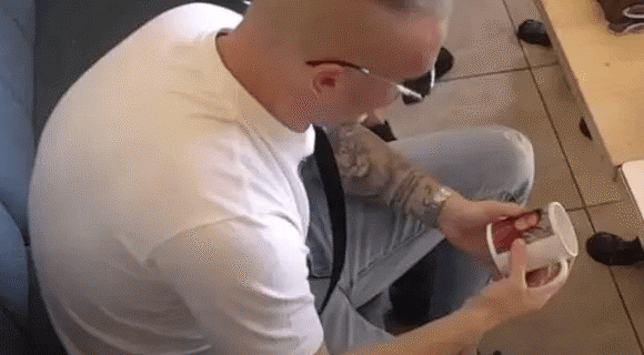 VELIKO SLAVLJE U “ELITI 8”: Stefani Grujić proslavlja rođendan, Munjez prvi put video naslednika, nije mogao da sakrije emocije (VIDEO)