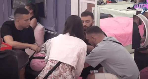 Zastrašujuć prizor u Beloj kući – takmičarka kolabirala na rukama Darka Tanasijevića, alarmantno stanje u rijalitiju (VIDEO)