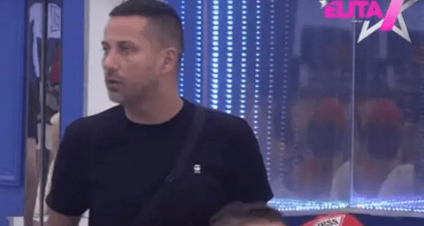 Gej trenutak u “Eliti”, kompletan crni sto ostao bez reči – Marko Đedović potpuno iskren pred svima (VIDEO)