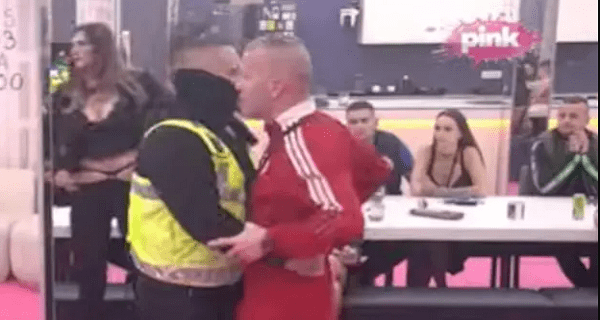 Obezbeđenje u Beloj kući, Munjez ušao u crveno – skočile i Stefani i Matora, haos (VIDEO)