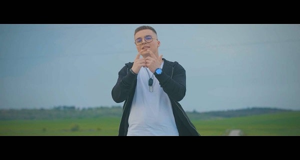 Filip Aleksandrovski iz Kumanova objavio svoju prvu pesmu (VIDEO)
