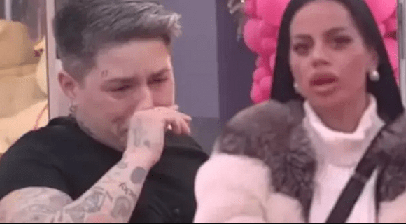 Novi emotivni brodolom Jovane Tomić Matore, uhvatila Draganu sa ovom učesnicom “Elite” u krevetu (VIDEO)