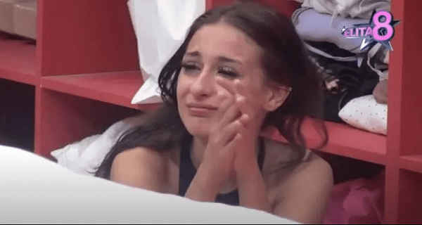 Burna noć u “Eliti”: Stefani doživela pomračenje, jeca na sav glas – gleda u malog Kostu i ne može da zaustavi suze (VIDEO)