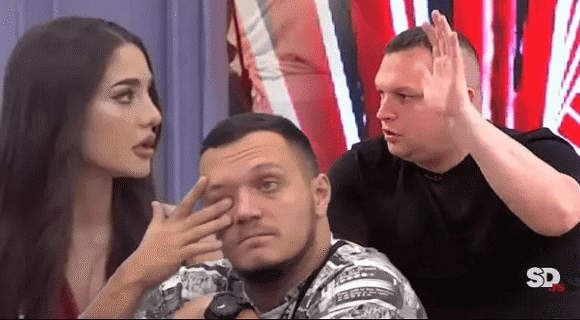 “Anđela opet si me slagala” Gasttozz ispitivao Đuričićevu o Pavlu, pa shvatio da mulja – isplivale nove informacije o njihovom odnosu: “Bili smo u stanu…”