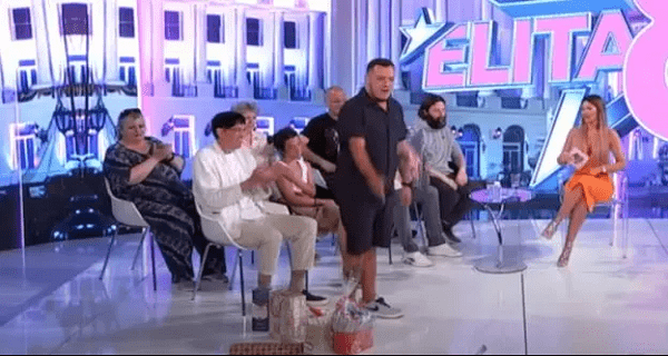Nastao tajac usred emisije – Gasttozza sačekalo iznenađenje koje ga je ostavilo u šoku: Nije očekivao da će mu se ovo dogoditi (VIDEO)