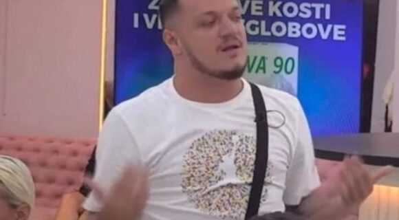 (VIDEO) Gasttozz van kotrole – karambol sa Bebicom! Pomenuo mu porodicu i mrtvu majku pa pokrenuo kolaps