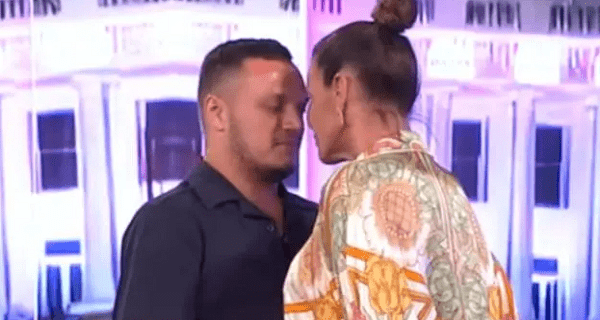 Prekinut “Narod pita”: Kačavenda ispolivala Gasttozza vodom – Unosila mu se u facu, a onda učinila nedopustivo