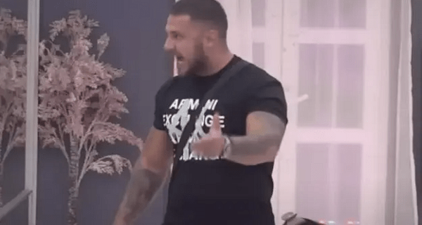 “Kakav je otac ako me proda za 30.000 evra”: Marko potpuno izgubio kontrolu, pa zaurlao, saznao za sukob Sanje i njegove majke – Ona nije stala iza mene