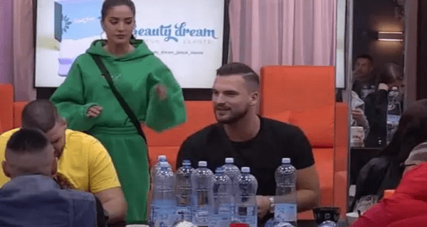 Bivši zadrugar širi mržnju protiv Srba: Ustaški simboli i jezive pesme, a onda je uradio još nešto monstruozno