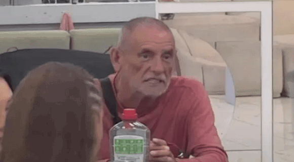 Brutalno iskren kao i uvek – Lepi Mića bez dlake na jeziku opleo po Luki i Sandri: “Ljut sam na njega” (VIDEO)